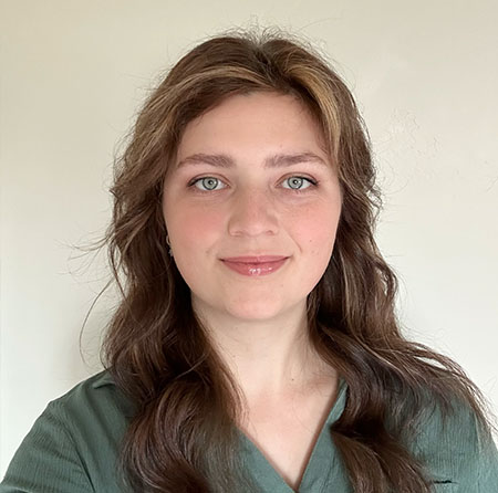 Fiona Tetz, Senior Student